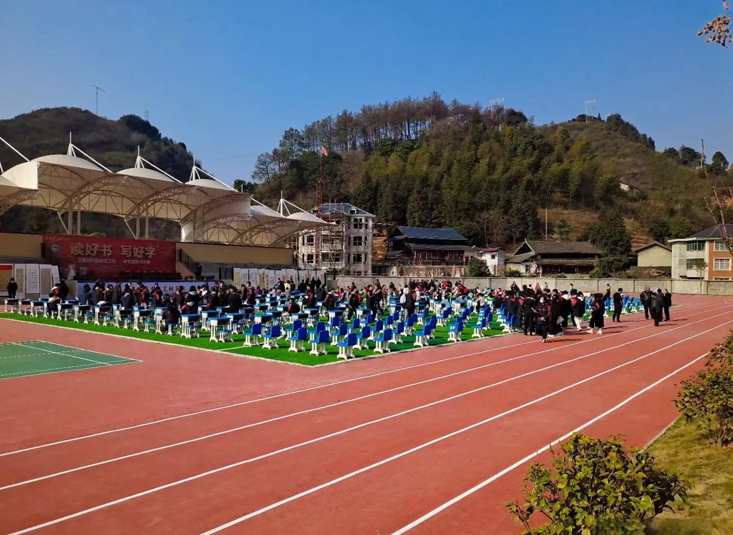 衡阳市硅PU学校塑胶跑道 - 价格